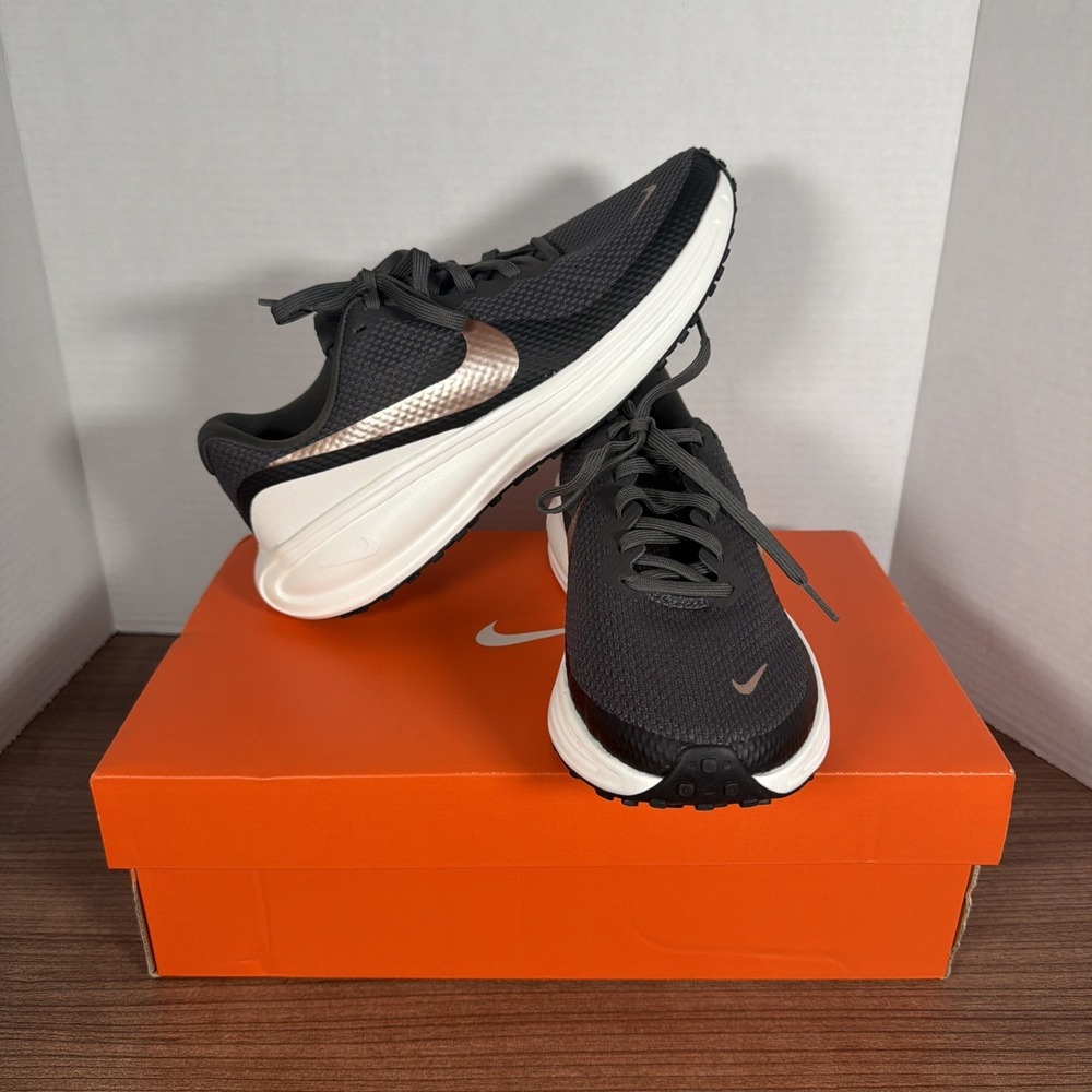 Nike Revolution 8 Womens Size 7.5 Ash Black Shoes‎ Running Athletic HJ8485-200